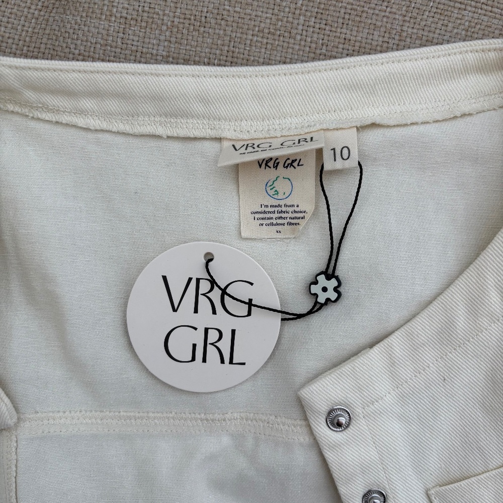 Suki Vest - Picture 2 of 10
